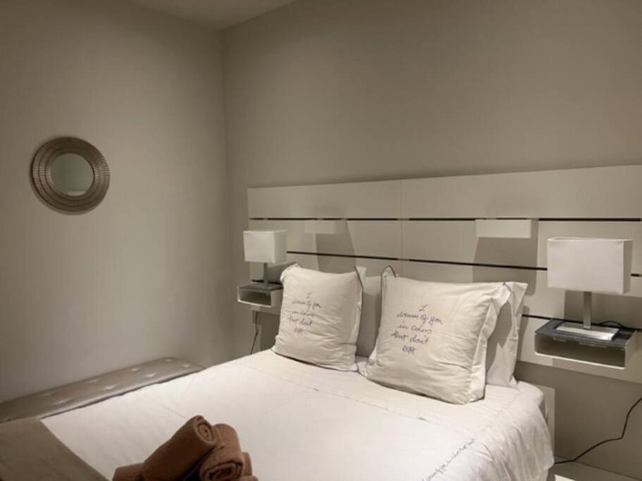 Cosy And Renewed T2 In Campolide - 1d * Lissabon
